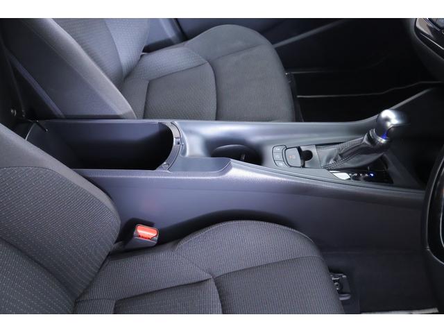 C-HR S LEDエディション 衝突被害軽減ブレーキ 純正SDナビ 地デジTV バックカメラ スマートキー ETC レーダークルーズ 車線逸脱警報 オートハイビーム Bluetooth接続 ドライブレコーダー 純正アルミ 横滑り防止装置(31枚目)