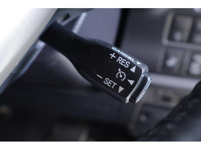 エスクァイア ハイブリッドGiプレミアムパッケジブラックテーラード 衝突被害軽減ブレーキ 純正9型ナビ 地デジTV バックカメラ 後席モニター ETC クルコン オートハイビーム 車線逸脱警報 クリアランスソナー シートヒーター ステアリングヒーター 前後ドラレコ(22枚目)