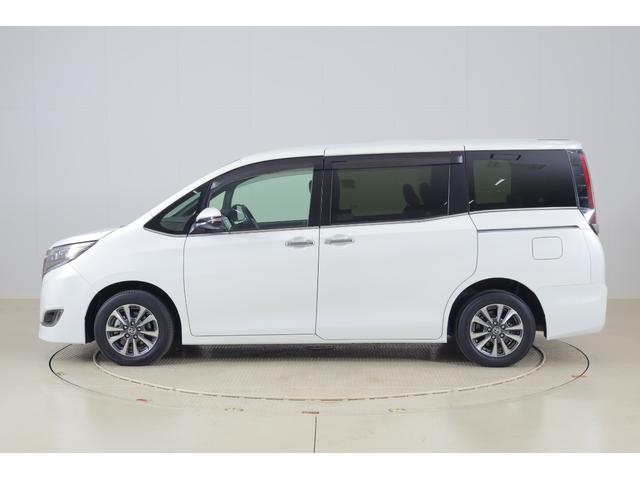 エスクァイア ハイブリッドGiプレミアムパッケジブラックテーラード 衝突被害軽減ブレーキ 純正9型ナビ 地デジTV バックカメラ 後席モニター ETC クルコン オートハイビーム 車線逸脱警報 クリアランスソナー シートヒーター ステアリングヒーター 前後ドラレコ(48枚目)