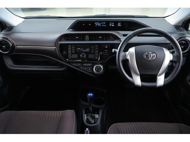 アクア G ウェルキャブ 助手席回転シート車 Aタイプ 衝突被害軽減ブレーキ オートハイビーム 車線逸脱警報 クルーズコントロール 先行車発進告知機能 キーレス LEDヘッドライト 電動格納ミラー Bluetooth接続 横滑り防止装置 ワンオーナー(12枚目)