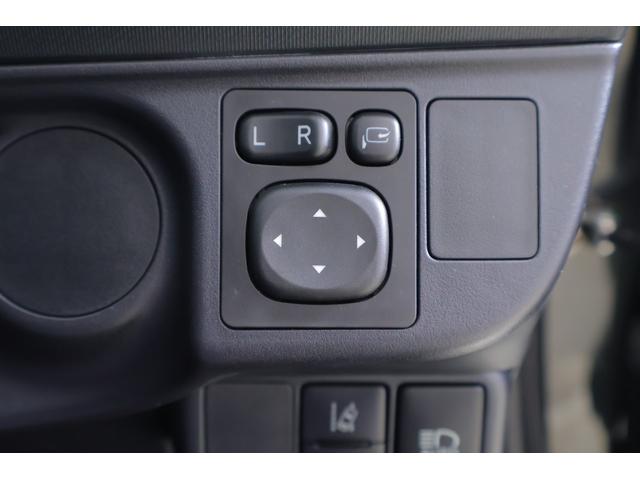 アクア G ウェルキャブ 助手席回転シート車 Aタイプ 衝突被害軽減ブレーキ オートハイビーム 車線逸脱警報 クルーズコントロール 先行車発進告知機能 キーレス LEDヘッドライト 電動格納ミラー Bluetooth接続 横滑り防止装置 ワンオーナー(20枚目)