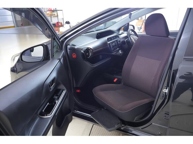 アクア G ウェルキャブ 助手席回転シート車 Aタイプ 衝突被害軽減ブレーキ オートハイビーム 車線逸脱警報 クルーズコントロール 先行車発進告知機能 キーレス LEDヘッドライト 電動格納ミラー Bluetooth接続 横滑り防止装置 ワンオーナー(26枚目)