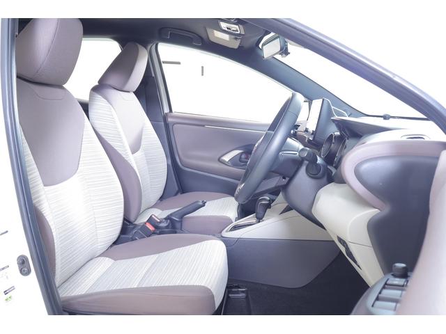 ヤリス ハイブリッドZ 衝突被害軽減ブレーキ 純正8インチDAナビ 全周囲カメラ スマートキー ETC2.0 レーダークルーズ オートハイビーム 車線逸脱警報 クリアランスソナー シートヒーター 前後ドラレコ LEDヘッドライト Bluetooth接続 ワンオーナー(35枚目)