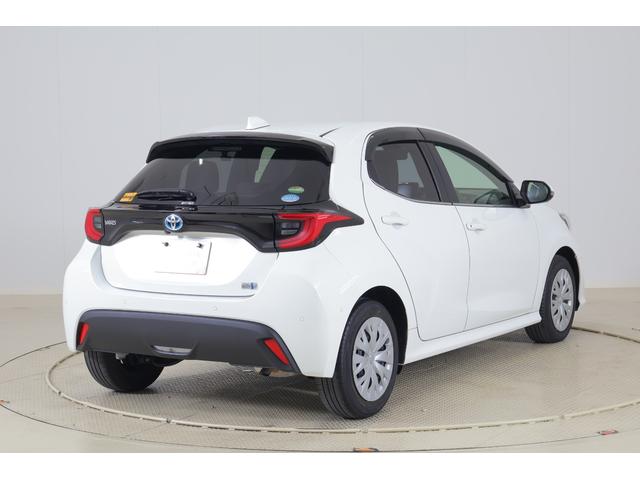 ヤリス ハイブリッドZ 衝突被害軽減ブレーキ 純正8インチDAナビ 全周囲カメラ スマートキー ETC2.0 レーダークルーズ オートハイビーム 車線逸脱警報 クリアランスソナー シートヒーター 前後ドラレコ LEDヘッドライト Bluetooth接続 ワンオーナー(45枚目)