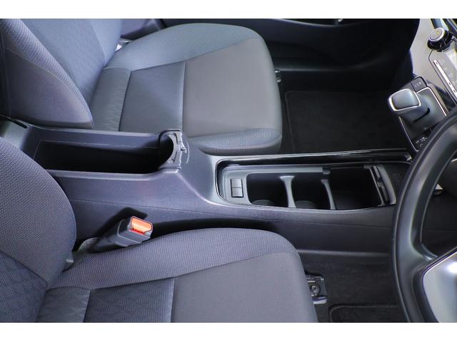 アクア G 衝突被害軽減ブレーキ レーダークルーズ 7インチDAナビ バックカメラ スマートキー ETC オートハイビーム 車線逸脱警報 クリアランスソナー AC100V-1500W 先行車発進告知機能 Bluetooth接続 LEDヘッドライト 横滑防止装置(31枚目)