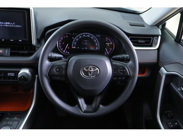 RAV4 アドベンチャー 4WD 衝突被害軽減ブレーキ 純正9型ナビ 地デジTV バックカメラ BSM スマートキー レーダークルーズ 車線逸脱警報 クリアランスソナー オートハイビーム ETC パワーシート パワーバックドア LEDヘッドライト 横滑り防止装置(13枚目)