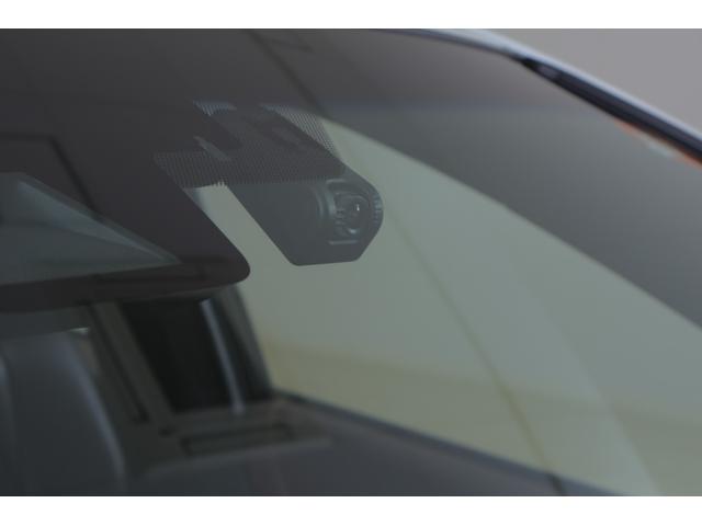 ハリアー プレミアム 衝突被害軽減ブレーキ ドラレコ 純正9インチナビ 地デジTV バックカメラ スマートキー ETC レーダークルーズ オートハイビーム 車線逸脱警報 クリアランスソナー パワーシート パワーバックドア LEDヘッドライト 横滑り防止装置 ワンオーナー(27枚目)