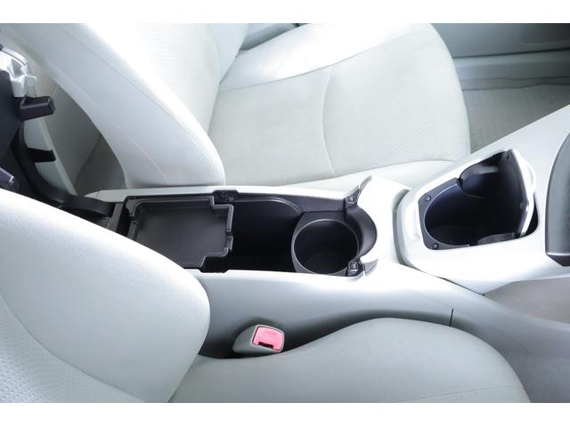 プリウス S 純正HDDナビ 地デジTV バックカメラ スマートキー ETC 電動格納ミラー 横滑り防止装置 TOYOTA認定中古車(26枚目)