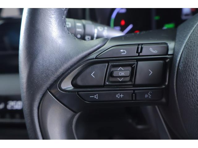 ヤリスクロス ハイブリッドＺ　衝突被害軽減ブレーキ　レーダークルーズ　８インチＤＡナビ　地デジＴＶ　バックカメラ　ＥＴＣ２．０　車線逸脱警報　オートハイビーム　クリアランスソナー　パワーシート　シートヒーター　ステアリングヒーター　ＡＣ１００Ｖ－１５００Ｗ　ワンオーナー（21枚目）