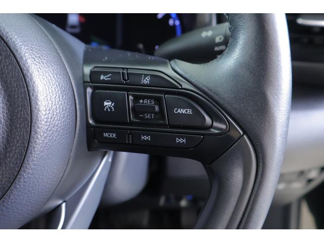 ヤリスクロス ハイブリッドＺ　衝突被害軽減ブレーキ　レーダークルーズ　８インチＤＡナビ　地デジＴＶ　バックカメラ　ＥＴＣ２．０　車線逸脱警報　オートハイビーム　クリアランスソナー　パワーシート　シートヒーター　ステアリングヒーター　ＡＣ１００Ｖ－１５００Ｗ　ワンオーナー（22枚目）