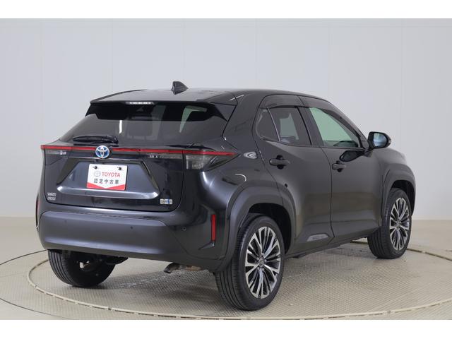 ヤリスクロス ハイブリッドＺ　衝突被害軽減ブレーキ　レーダークルーズ　８インチＤＡナビ　地デジＴＶ　バックカメラ　ＥＴＣ２．０　車線逸脱警報　オートハイビーム　クリアランスソナー　パワーシート　シートヒーター　ステアリングヒーター　ＡＣ１００Ｖ－１５００Ｗ　ワンオーナー（45枚目）