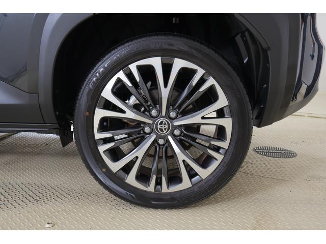 ヤリスクロス ハイブリッドＺ　衝突被害軽減ブレーキ　レーダークルーズ　８インチＤＡナビ　地デジＴＶ　バックカメラ　ＥＴＣ２．０　車線逸脱警報　オートハイビーム　クリアランスソナー　パワーシート　シートヒーター　ステアリングヒーター　ＡＣ１００Ｖ－１５００Ｗ　ワンオーナー（48枚目）