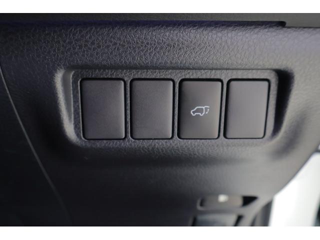 ハリアー プレミアム　４ＷＤ　純正ＳＤナビ　地デジＴＶ　バックカメラ　スマートキー　ＥＴＣ　オートハイビーム　車線逸脱警報　クルーズコントロール　パワーシート　パワーバックドア　Ｂｌｕｅｔｏｏｔｈ接続　ＬＥＤライト　前後ドラレコ　純正アルミ　横滑り防止装置　ワンオーナー（23枚目）