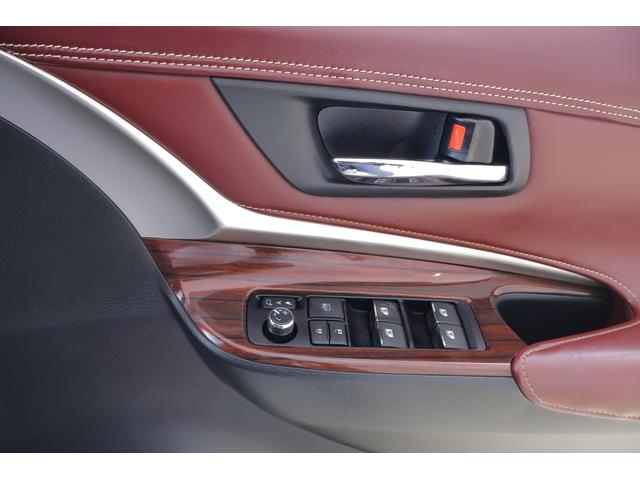 ハリアー プレミアム　４ＷＤ　純正ＳＤナビ　地デジＴＶ　バックカメラ　スマートキー　ＥＴＣ　オートハイビーム　車線逸脱警報　クルーズコントロール　パワーシート　パワーバックドア　Ｂｌｕｅｔｏｏｔｈ接続　ＬＥＤライト　前後ドラレコ　純正アルミ　横滑り防止装置　ワンオーナー（29枚目）