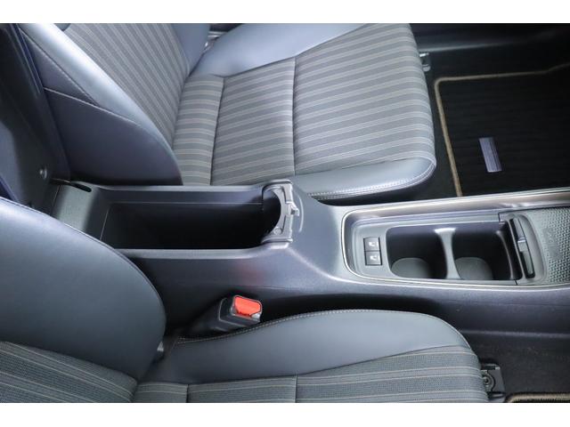 アクア Ｚ　衝突被害軽減ブレーキ　ＢＳＭ　純正１０．５インチＤＡナビ　バックカメラ　スマートキー　レーダークルーズ　オートハイビーム　ＥＴＣ２．０　車線逸脱警報　クリアランスソナー　ＡＣ１００Ｖ１５００Ｗ　シートヒーター　ステアリングヒーター　ＬＥＤライト　ワンオーナー（32枚目）