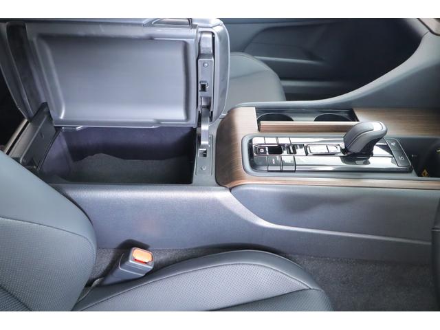 クラウン Ｚ　衝突被害軽減ブレーキ　１２．３インチＤＡナビ　地デジＴＶ　全周囲カメラ　ＢＳＭ　レーダークルーズ　車線逸脱警報　クリアランスソナー　ＥＴＣ２．０　本革　シートヒーター＆クール　ＡＣ１００Ｖ－１５００Ｗ　デジタルミラー　前後ドラレコ　４眼ＬＥＤライト（43枚目）