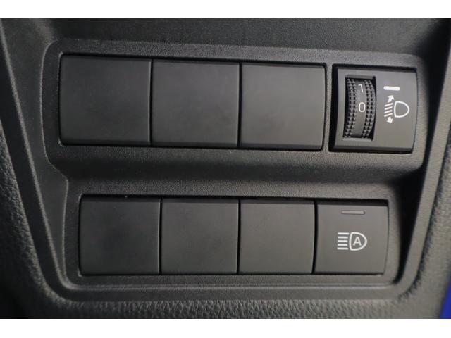 ヤリス Ｘ　衝突被害軽減ブレーキ　車線逸脱警報　クリアランスソナー　純正ディスプレイオーディオナビ　オートハイビーム　先行車発進告知機能　キーレス　Ｂｌｕｅｔｏｏｔｈ接続　純正ＤＶＤプレイヤー　電動格納ミラー　横滑り防止装置（25枚目）