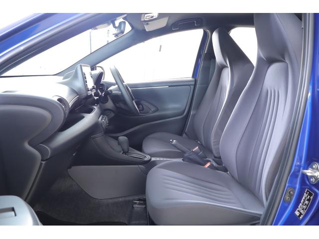 ヤリス Ｘ　衝突被害軽減ブレーキ　車線逸脱警報　クリアランスソナー　純正ディスプレイオーディオナビ　オートハイビーム　先行車発進告知機能　キーレス　Ｂｌｕｅｔｏｏｔｈ接続　純正ＤＶＤプレイヤー　電動格納ミラー　横滑り防止装置（31枚目）