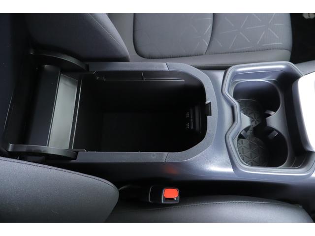 ＲＡＶ４ ハイブリッドＸ　衝突被害軽減ブレーキ　レーダークルーズ　純正ＳＤナビＴＶ　バックカメラ　スマートキー　車線逸脱警報　クリアランスソナー　オートハイビーム　先行車発進告知機能　Ｂｌｕｅｔｏｏｔｈ接続　ＬＥＤヘッドライト　横滑り防止装置（29枚目）