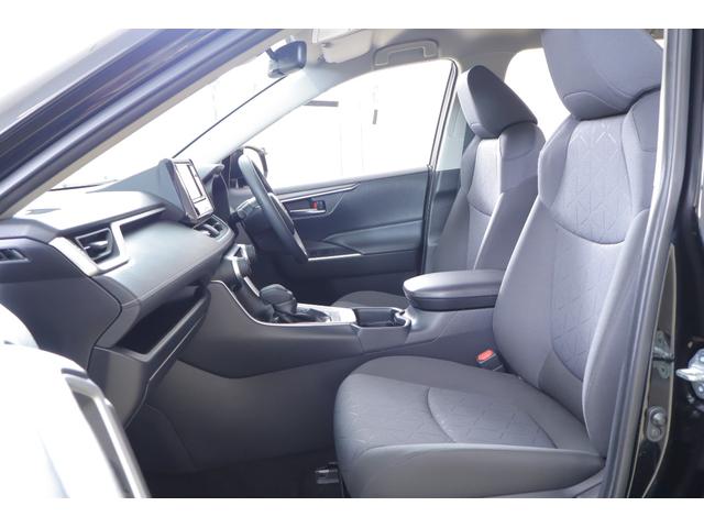 ＲＡＶ４ ハイブリッドＸ　衝突被害軽減ブレーキ　レーダークルーズ　純正ＳＤナビＴＶ　バックカメラ　スマートキー　車線逸脱警報　クリアランスソナー　オートハイビーム　先行車発進告知機能　Ｂｌｕｅｔｏｏｔｈ接続　ＬＥＤヘッドライト　横滑り防止装置（33枚目）