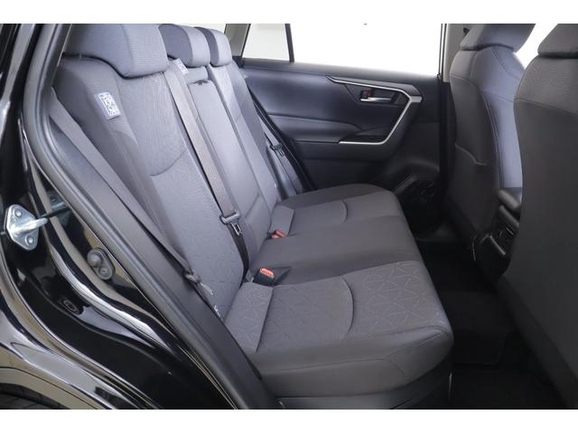 ＲＡＶ４ ハイブリッドＸ　衝突被害軽減ブレーキ　レーダークルーズ　純正ＳＤナビＴＶ　バックカメラ　スマートキー　車線逸脱警報　クリアランスソナー　オートハイビーム　先行車発進告知機能　Ｂｌｕｅｔｏｏｔｈ接続　ＬＥＤヘッドライト　横滑り防止装置（34枚目）