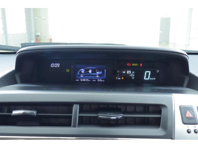 プリウスアルファ Ｇ　衝突被害軽減ブレーキ　レーダークルーズ　純正９インチナビ　地デジＴＶ　バックカメラ　スマートキー　ＥＴＣ　オートハイビーム　車線逸脱警報　パワーシート　ＬＥＤヘッドライト　Ｂｌｕｅｔｏｏｔｈ接続　ドライブレコーダー　横滑り防止装置（16枚目）