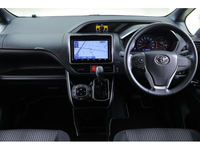 ヴォクシー ＺＳ　煌ＩＩ　衝突被害軽減ブレーキ　純正９型ナビ　地デジＴＶ　バックカメラ　スマートキー　ＥＴＣ２．０　クルーズコントロール　車線逸脱警報　オートハイビーム　両側電動ドア　クリアランスソナー　先行車発進告知機能　ドラレコ　Ｂｌｕｅｔｏｏｔｈ接続　ＬＥＤライト（12枚目）