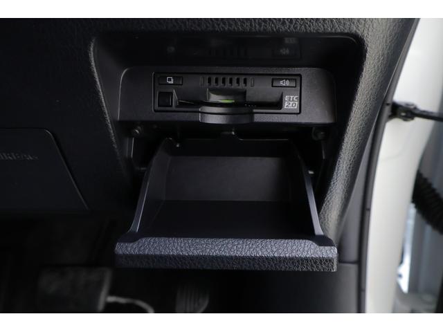 ヴォクシー ＺＳ　煌ＩＩ　衝突被害軽減ブレーキ　純正９型ナビ　地デジＴＶ　バックカメラ　スマートキー　ＥＴＣ２．０　クルーズコントロール　車線逸脱警報　オートハイビーム　両側電動ドア　クリアランスソナー　先行車発進告知機能　ドラレコ　Ｂｌｕｅｔｏｏｔｈ接続　ＬＥＤライト（29枚目）