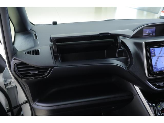 ヴォクシー ＺＳ　煌ＩＩ　衝突被害軽減ブレーキ　純正９型ナビ　地デジＴＶ　バックカメラ　スマートキー　ＥＴＣ２．０　クルーズコントロール　車線逸脱警報　オートハイビーム　両側電動ドア　クリアランスソナー　先行車発進告知機能　ドラレコ　Ｂｌｕｅｔｏｏｔｈ接続　ＬＥＤライト（33枚目）