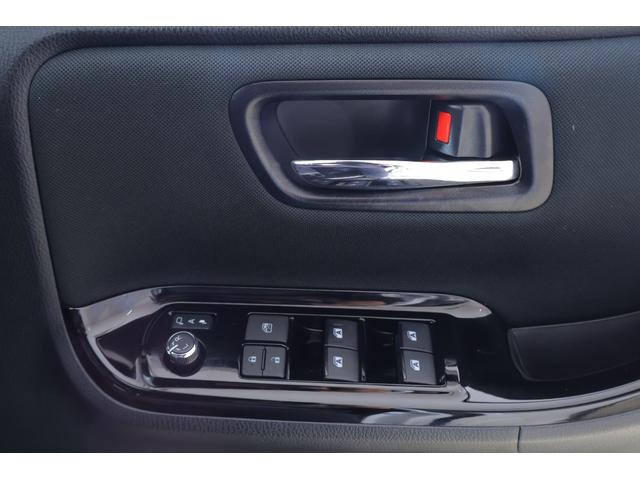 ヴォクシー ＺＳ　煌ＩＩ　衝突被害軽減ブレーキ　純正９型ナビ　地デジＴＶ　バックカメラ　スマートキー　ＥＴＣ２．０　クルーズコントロール　車線逸脱警報　オートハイビーム　両側電動ドア　クリアランスソナー　先行車発進告知機能　ドラレコ　Ｂｌｕｅｔｏｏｔｈ接続　ＬＥＤライト（36枚目）