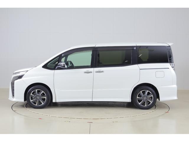 ヴォクシー ＺＳ　煌ＩＩ　衝突被害軽減ブレーキ　純正９型ナビ　地デジＴＶ　バックカメラ　スマートキー　ＥＴＣ２．０　クルーズコントロール　車線逸脱警報　オートハイビーム　両側電動ドア　クリアランスソナー　先行車発進告知機能　ドラレコ　Ｂｌｕｅｔｏｏｔｈ接続　ＬＥＤライト（46枚目）