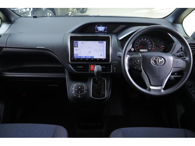 ノア Ｘ　衝突被害軽減ブレーキ　純正９型ナビ地デジ　バックカメラ　スマートキー　ＥＴＣ２．０　クルーズコントロール　車線逸脱警報　オートハイビーム　片側電動ドア　クリアランスソナー　先行車発進告知機能　ドラレコ　Ｂｌｕｅｔｏｏｔｈ接続　ＬＥＤライト　横滑り防止装置（12枚目）