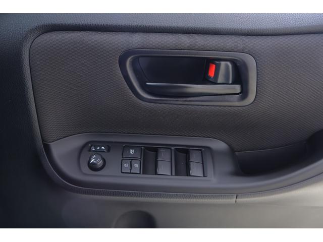 ノア Ｘ　衝突被害軽減ブレーキ　純正９型ナビ地デジ　バックカメラ　スマートキー　ＥＴＣ２．０　クルーズコントロール　車線逸脱警報　オートハイビーム　片側電動ドア　クリアランスソナー　先行車発進告知機能　ドラレコ　Ｂｌｕｅｔｏｏｔｈ接続　ＬＥＤライト　横滑り防止装置（36枚目）