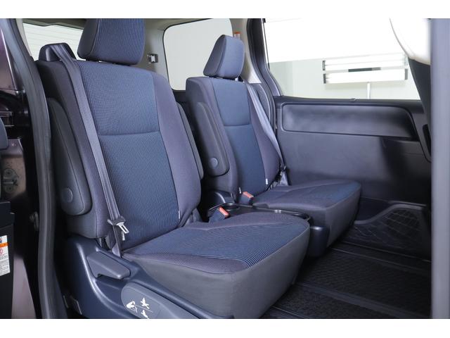 ノア Ｘ　衝突被害軽減ブレーキ　純正９型ナビ地デジ　バックカメラ　スマートキー　ＥＴＣ２．０　クルーズコントロール　車線逸脱警報　オートハイビーム　片側電動ドア　クリアランスソナー　先行車発進告知機能　ドラレコ　Ｂｌｕｅｔｏｏｔｈ接続　ＬＥＤライト　横滑り防止装置（39枚目）