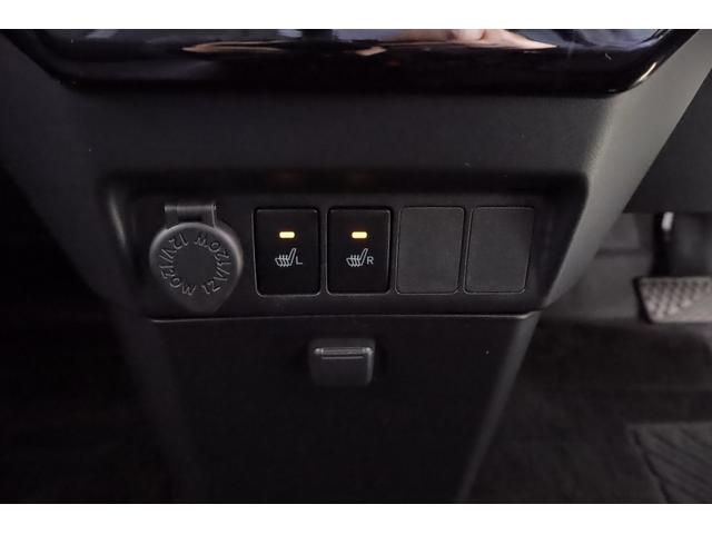 ルーミー カスタムＧ　４ＷＤ　衝突被害軽減ブレーキ　純正９インチＤＡ　地デジＴＶ　全周囲カメラ　スマートキー　ＥＴＣ２．０　レーダークルーズ　車線逸脱警報　オートハイビーム　コーナーセンサー　両側電動ドア　シートヒーター　Ｂｌｕｅｔｏｏｔｈ接続　ＬＥＤヘッドライト（29枚目）