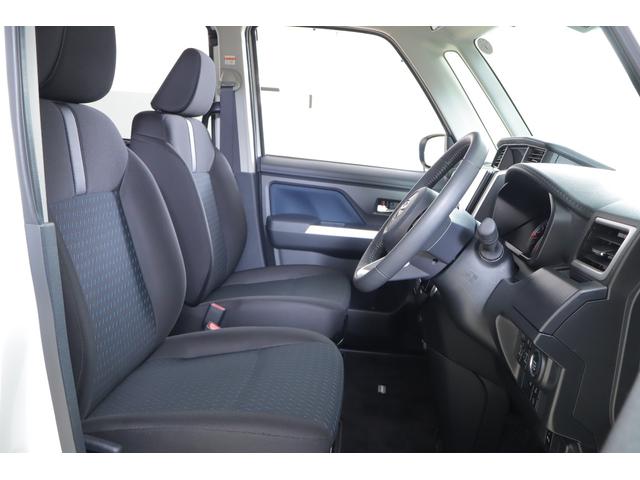 ルーミー カスタムＧ　４ＷＤ　衝突被害軽減ブレーキ　純正９インチＤＡ　地デジＴＶ　全周囲カメラ　スマートキー　ＥＴＣ２．０　レーダークルーズ　車線逸脱警報　オートハイビーム　コーナーセンサー　両側電動ドア　シートヒーター　Ｂｌｕｅｔｏｏｔｈ接続　ＬＥＤヘッドライト（34枚目）