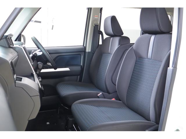 ルーミー カスタムＧ　４ＷＤ　衝突被害軽減ブレーキ　純正９インチＤＡ　地デジＴＶ　全周囲カメラ　スマートキー　ＥＴＣ２．０　レーダークルーズ　車線逸脱警報　オートハイビーム　コーナーセンサー　両側電動ドア　シートヒーター　Ｂｌｕｅｔｏｏｔｈ接続　ＬＥＤヘッドライト（35枚目）