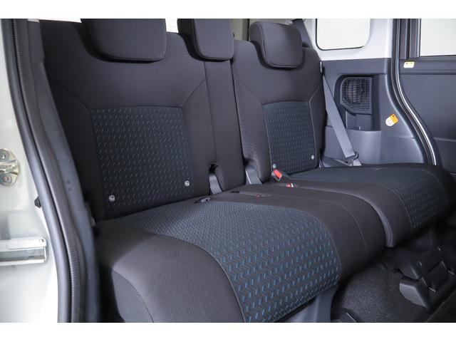 ルーミー カスタムＧ　４ＷＤ　衝突被害軽減ブレーキ　純正９インチＤＡ　地デジＴＶ　全周囲カメラ　スマートキー　ＥＴＣ２．０　レーダークルーズ　車線逸脱警報　オートハイビーム　コーナーセンサー　両側電動ドア　シートヒーター　Ｂｌｕｅｔｏｏｔｈ接続　ＬＥＤヘッドライト（37枚目）