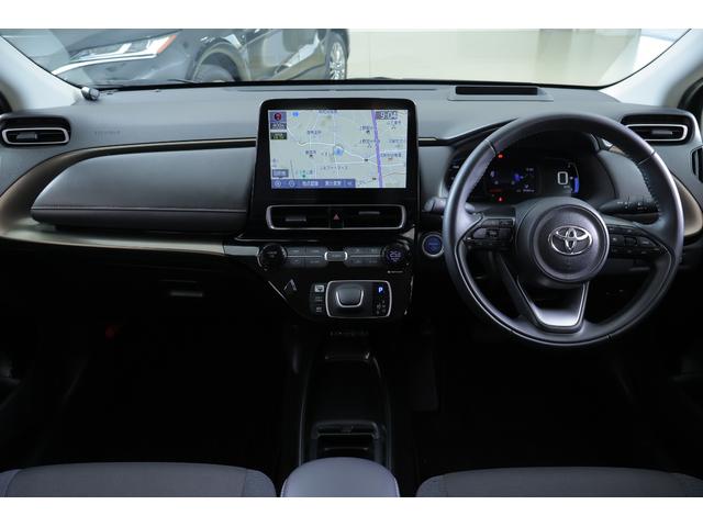 アクア Ｚ　衝突被害軽減ブレーキ　ＢＳＭ　純正１０．５インチＤＡナビ　全周囲カメラ　レーダークルーズ　オートハイビーム　スマートキー　ＥＴＣ２．０　車線逸脱警報　クリアランスソナー　ＡＣ１００Ｖ－１５００Ｗ　ドラレコ　ＬＥＤライト　Ｂｌｕｅｔｏｏｔｈ接続　ワンオーナー（12枚目）