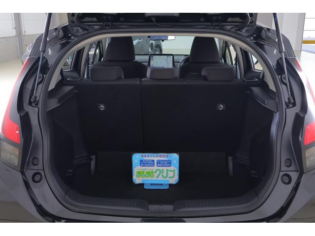 アクア Ｚ　衝突被害軽減ブレーキ　ＢＳＭ　純正１０．５インチＤＡナビ　全周囲カメラ　レーダークルーズ　オートハイビーム　スマートキー　ＥＴＣ２．０　車線逸脱警報　クリアランスソナー　ＡＣ１００Ｖ－１５００Ｗ　ドラレコ　ＬＥＤライト　Ｂｌｕｅｔｏｏｔｈ接続　ワンオーナー（46枚目）