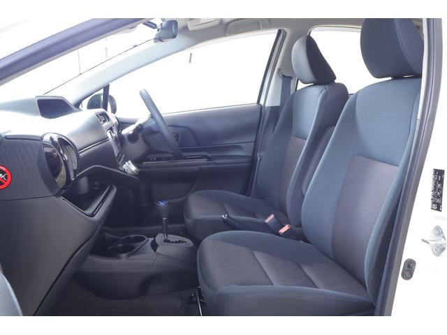 アクア Sスタイルブラック 衝突被害軽減ブレーキ 純正SDナビTV バックカメラ スマートキー ETC 車線逸脱警報 オートハイビーム 先行車発進告知機能 電動格納ミラー Bluetooth接続 LEDヘッドライト 横滑り防止装置(27枚目)