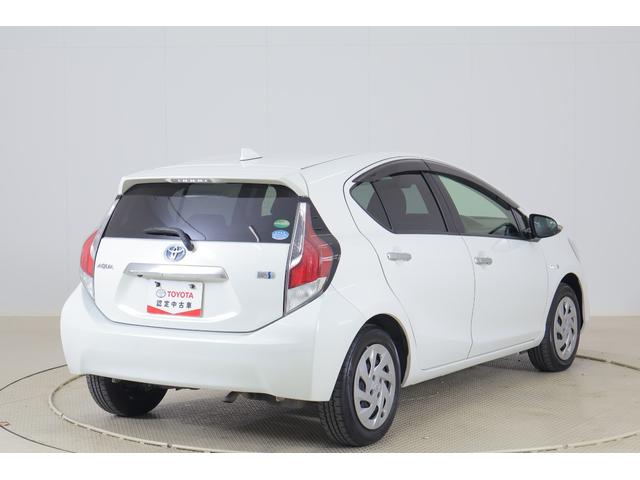 アクア Sスタイルブラック 衝突被害軽減ブレーキ 純正SDナビTV バックカメラ スマートキー ETC 車線逸脱警報 オートハイビーム 先行車発進告知機能 電動格納ミラー Bluetooth接続 LEDヘッドライト 横滑り防止装置(35枚目)