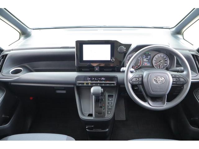 ノア Ｘ　衝突被害軽減ブレーキ　レーダークルーズ　車線逸脱警報　純正８インチＤＡ　バックカメラ　ＥＴＣ２．０　オートハイビーム　クリアランスソナー　前後ドラレコ　先行車発進告知機能　キーレス　Ｂｌｕｅｔｏｏｔｈ接続　ＬＥＤヘッドライト　横滑り防止装置（12枚目）