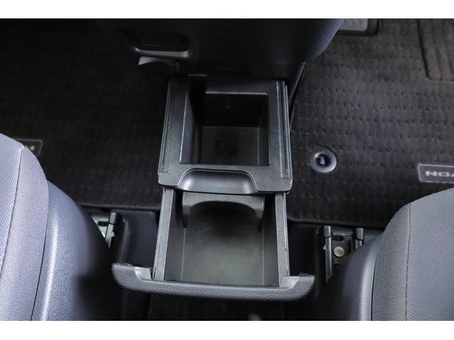 ノア Ｘ　衝突被害軽減ブレーキ　レーダークルーズ　車線逸脱警報　純正８インチＤＡ　バックカメラ　ＥＴＣ２．０　オートハイビーム　クリアランスソナー　前後ドラレコ　先行車発進告知機能　キーレス　Ｂｌｕｅｔｏｏｔｈ接続　ＬＥＤヘッドライト　横滑り防止装置（32枚目）