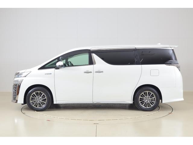 ヴェルファイアハイブリッド エグゼクティブラウンジＺ　４ＷＤ　ＪＢＬプレミアムナビ地デジ　全周囲カメラ　１２．１インチリアエンター　衝突被害軽減ブレーキ　レーダークルーズ　車線逸脱警報　ＢＳＭ　デジタルミラー　シートヒーター＆クール　前後ドラレコ　パワーバックドア　３眼ＬＥＤライト（61枚目）