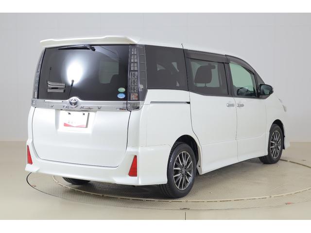 ヴォクシー ＺＳ　煌　純正９インチナビ　地デジＴＶ　バックカメラ　スマートキー　ＥＴＣ　両側電動スライドドア　Ｂｌｕｅｔｏｏｔｈ接続　アイドリングストップ　ＬＥＤヘッドライト　純正アルミ　横滑り防止装置（41枚目）