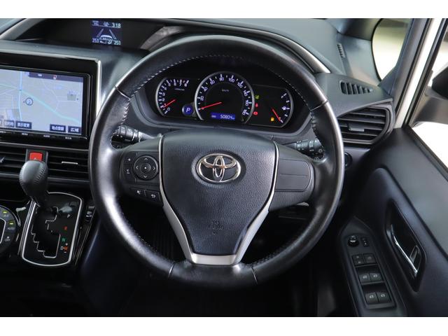 ヴォクシー ＺＳ　煌ＩＩ　衝突被害軽減ブレーキ　純正９型ナビ　地デジＴＶ　バックカメラ　スマートキー　ＥＴＣ　クルーズコントロール　車線逸脱警報　オートハイビーム　両側電動ドア　クリアランスソナー　先行車発進告知機能　ドラレコ　Ｂｌｕｅｔｏｏｔｈ接続　ＬＥＤヘッドライト（13枚目）