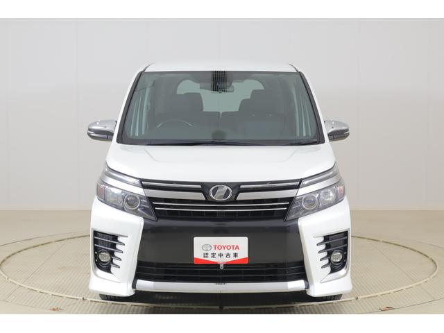 ヴォクシー ＺＳ　煌ＩＩ　衝突被害軽減ブレーキ　純正９型ナビ　地デジＴＶ　バックカメラ　スマートキー　ＥＴＣ　クルーズコントロール　車線逸脱警報　オートハイビーム　両側電動ドア　クリアランスソナー　先行車発進告知機能　ドラレコ　Ｂｌｕｅｔｏｏｔｈ接続　ＬＥＤヘッドライト（40枚目）