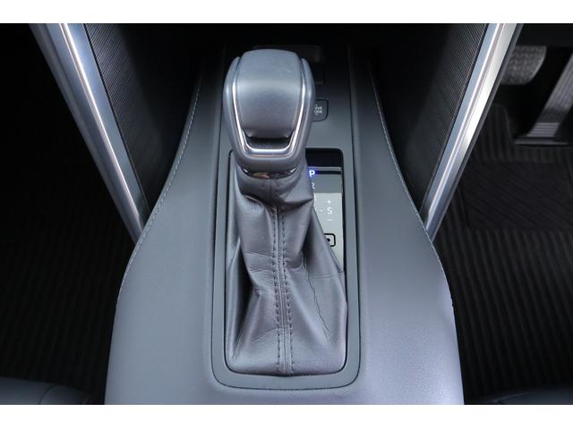 ハリアーハイブリッド G 衝突被害軽減ブレーキ 純正12.3インチDA 地デジTV バックカメラ BSM レーダークルーズ オートハイビーム 車線逸脱警報 デジタルミラー ドラレコ クリアランスソナー ETC パワーシート パワーバックドア LEDライト 横滑り防止装置 ワンオーナー(27枚目)