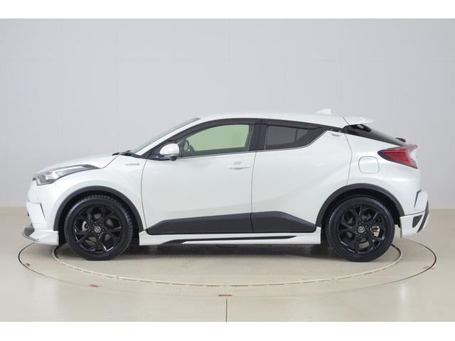 Ｃ－ＨＲ Ｇ　モード　ネロ　モデリスタフルエアロ　衝突被害軽減ブレーキ　純正ＳＤナビ　地デジＴＶ　バックカメラ　ＢＳＭ　スマートキー　ＥＴＣ　レーダークルーズ　オートハイビーム　車線逸脱警報　クリアランスソナー　シートヒーター　ＬＥＤヘッドライト　横滑り防止装置（40枚目）